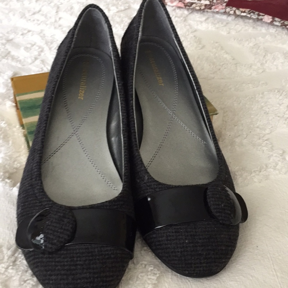 Naturalized, grey/black tweed flats